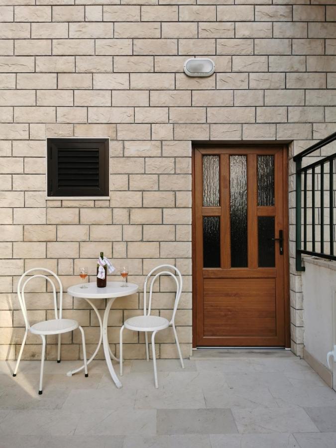 מאקרסקה Uncle Apartment מראה חיצוני תמונה